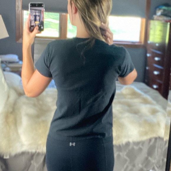 Vintage Iowa Hawkeye Pink Herky Logo Short-Sleeve T-Shirt - Picture 4 of 8